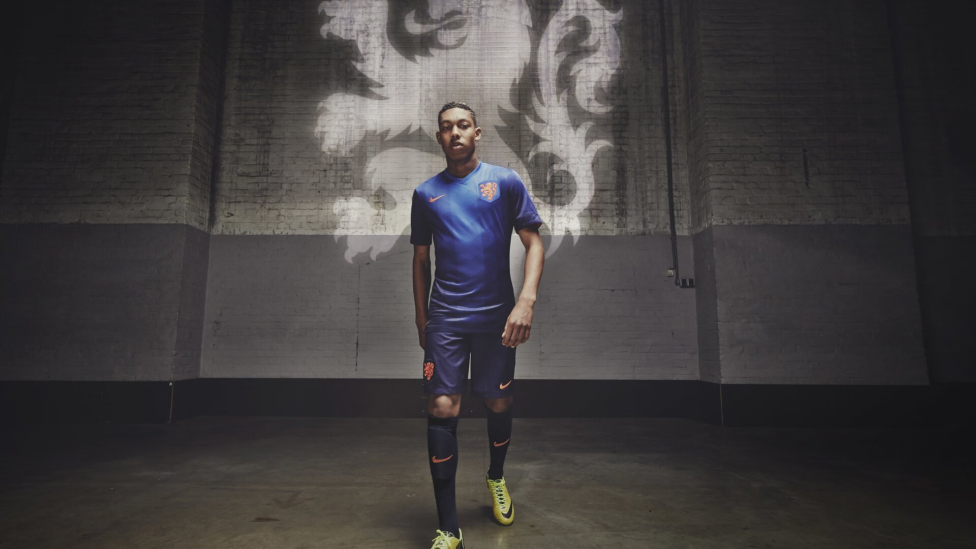 英超防守策略调整后对抗犯规率的变化趋势分析,英超哪个球队打防守反击